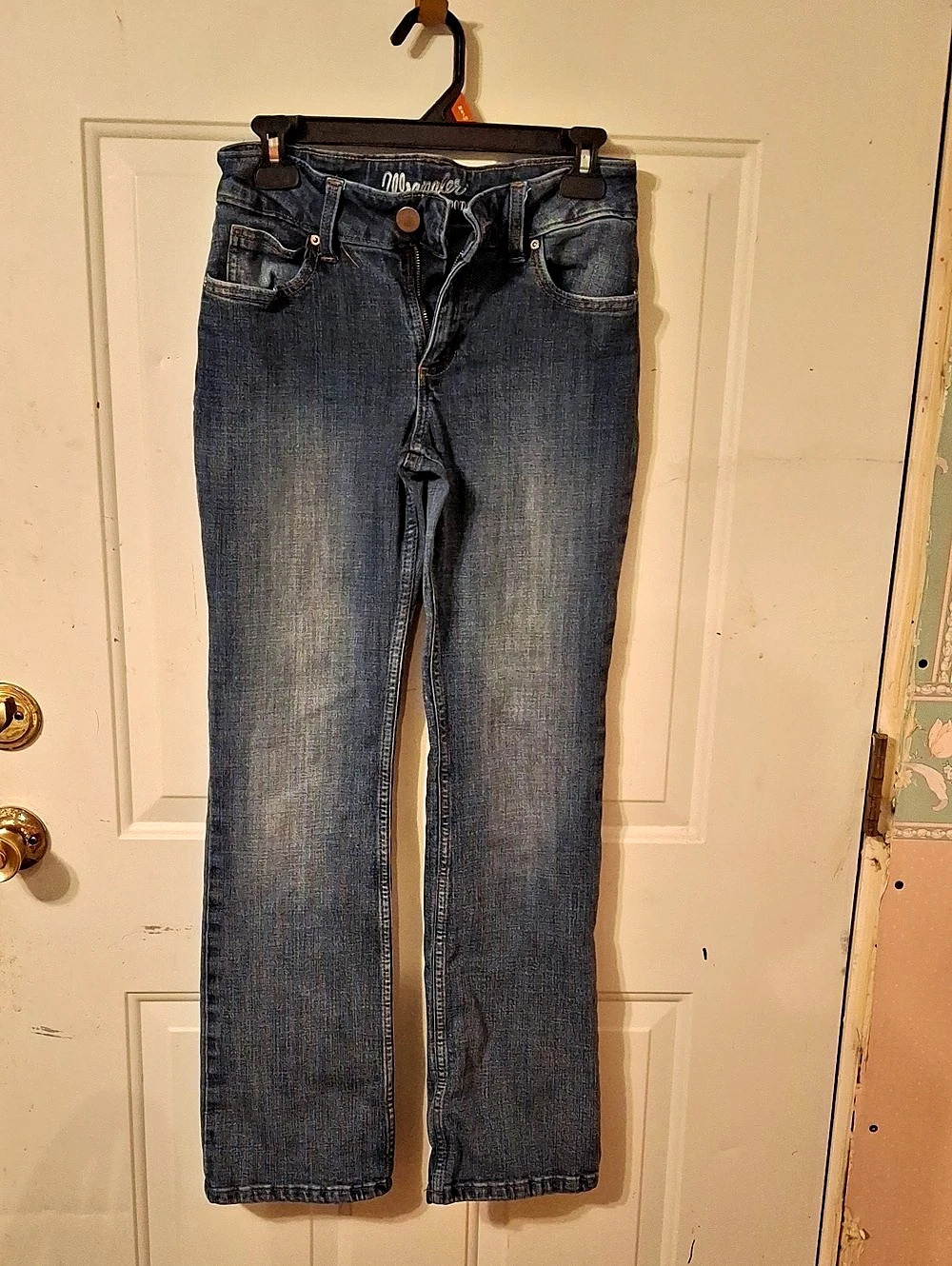 Wrangler Boot Cut Bootcut Jeans in Blue
